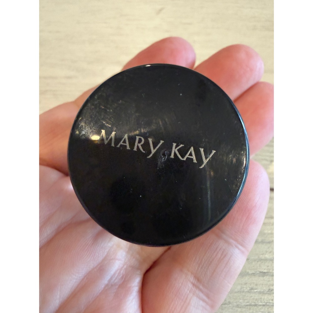Mary Kay Cream Eye Color Iced Cocoa 025870 Metallic Shimmer Brown 0.15oz